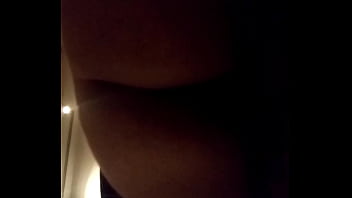 Nalgeando A La Suegra