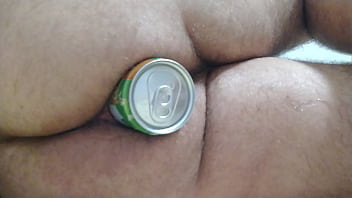 Lata De Suco No Rabo