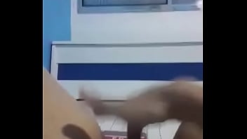 Novinha Na Masturbação