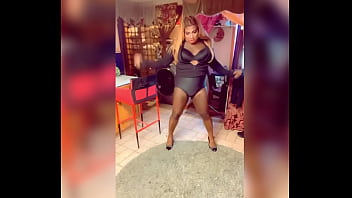 Let Me Give U A Sexy Lap Dance Babe Neomi Lee