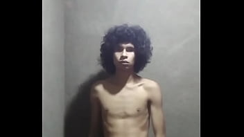 Metaleiro Se Masturbando