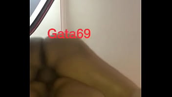 Paty Empinada En La Cochera