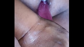 Cris Comendo Meu Cu Com Um Novo Consolo...