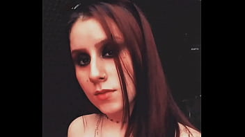 Novinha Vagabunda Se Exibindo No Banheiro Parte 1