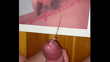 Tributo A Un Amica Di Twitter - cumshot, cum, handjob, big-cock, big-dick, soloboy - Video 2221238