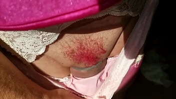 Crossdresser Mit Rosa Schamhaaren