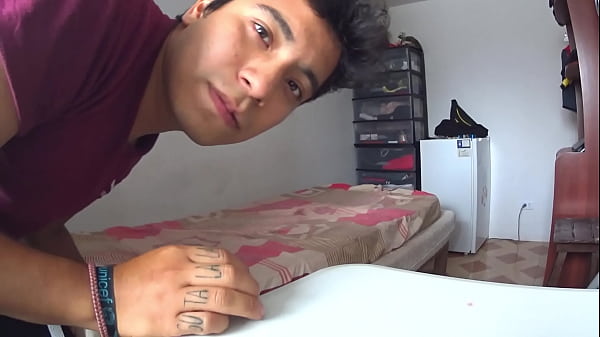 Sloton Su Primera Vez Haciendo Cámara Escondida