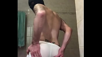 Je Me Donne Des Claques Sur Le Cul