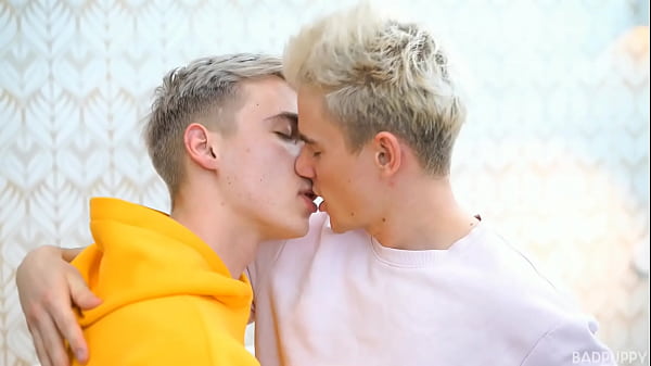 Nick' Toes Curl As Marcus Buries His Dick