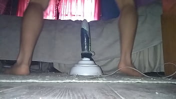 Me Meto Consolador Giratorio (casero) Hasta El Fondo