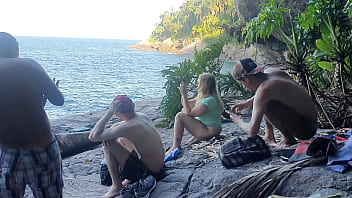 Flagra De Atores Na Praia De Nudismo !!! Paty Bumbum - Melissa Alecxander - Alex Lima - Taissa Winkler - Russo Porn - Bruxo Fire