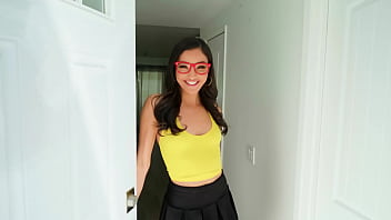 She Likes Rough Quickies / Brazzers Full Scene At Zzfull.com/qh