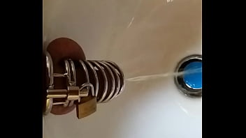 Ho Fatto La Pipì Nel Lavandino