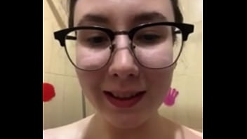 Russian Camgirls Have Fun In The Shower