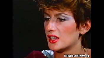 Blonde Babe Sharon Mitchell Gives Blowjob For Cum In Mouth