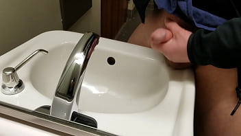 Cumshot, Masturbation, Solo, Gay - Gay - 2025 - Sexy - Show - Video 2200362