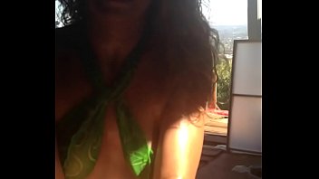 Bustin A Good Nutt For Overload