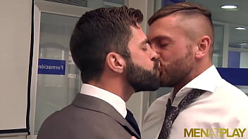 Menatplay Latino In Suit Hector De Silva Anal Fucks Employee