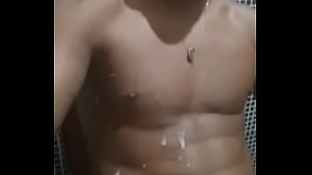 Jogador De Futebol Dando Uma Gozada Farta No Vestiário