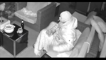 Spy-cam Eingezoomed: Bi-kerl M4rkus77 Wichst Mit Masturbator Auf Der Terrasse