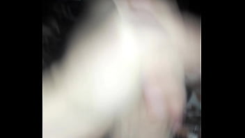 Buscando Alguien Para Darle Leche