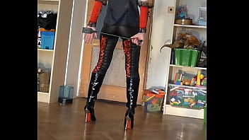 Maky - Latex, Walking, Public, Leggings - Unknown - 2025 - Steamy - Session - Video 2225102