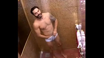 Rodolfo Lavando O Pau