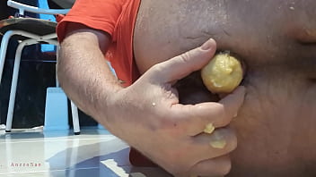 Me Como Un Plátano Templado En Mi Culo - Anzzosan