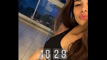 Ana Mosconi Putinha De Shortinho