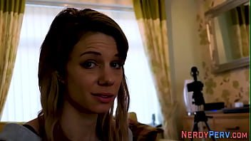 Yorkshire Nerd Fingers Brits Pussy And Sperms