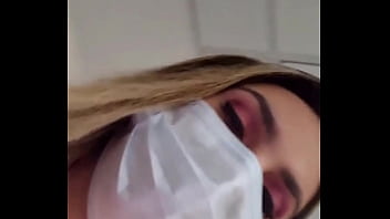 Abaxando As Calcas No Aeroporto .... Mostrando A Ppkinha... Quer Ver??. Bolivianamimi.tv