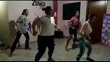 Gordinha Dancando Funk - Adriany