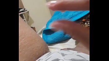 Buceta Greluda Toda Meladinha.