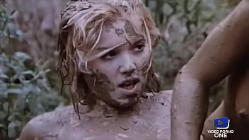 Patricia Violet, Une Coquine Blonde Qui Fait Fantasmer Les Hommes