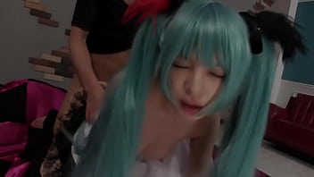 Comendo A Novinha De Cosplay Da Miku