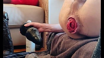 Pluging And Pumping My Ass Outside