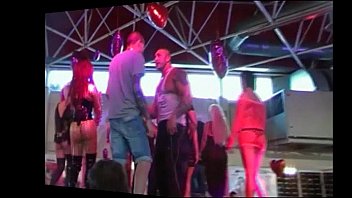Vídeo En Explicital En El Salón Erótico De Barcelona 2013.