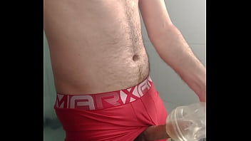 Meti Rapidinho Na Bucetinha De Brinquedo