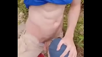 Chupando O Amigo - oral, boquete, gay, gostoso, amigo, branco, cueca, sarado - Video 2172635