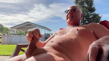 Masturbating Outside - cumshot, cum, handjob, amateur, homemade, mature, masturbation, solo, masturbate, soloboy - Video 2180719