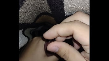 Estimulando El Precum De Mi Verga