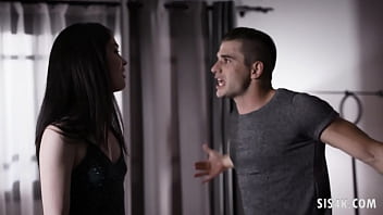 Hard Taboo Family Threesome With Chanel Preston And Evelyn Claire