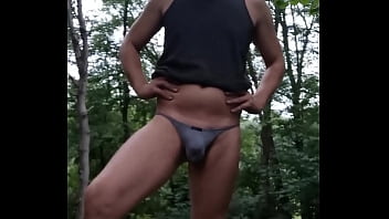 Mir öffentlich In Den String Pissen.