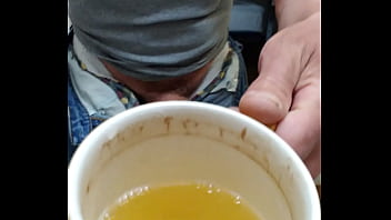 Cumeat3r Also Consumes Urine