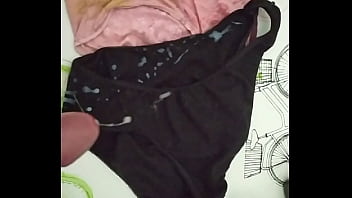 Corrida En Bragas De Mi Mujer 174