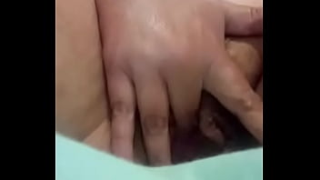 Ella Se Masturba Para Mí - pajera, gordita-masturbandose - Video 2213073