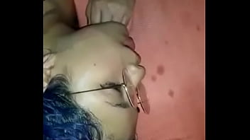 Dandole Lechita A La Novia