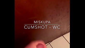 Miskupa - Cumshot - Wc öffentlich