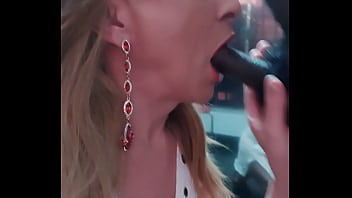 Como é Bom Morar De Frente Para O Setor De Oficinas. Os Machos Fazem Fila Pra Fuder Meu Cuzinho!