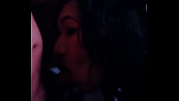 Maduro Casado Recibe Delicioso Oral De Trans Bianca En Trebol Guatemala Mientras Cae La Tarde.